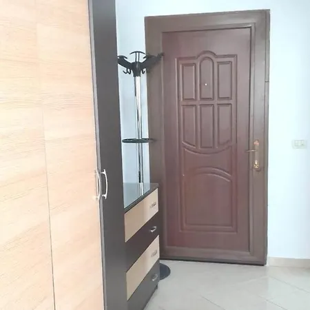 светлый с открытым балконом на пляже Апартаменты *